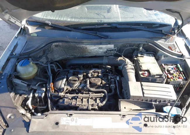 WVGAV7AXXCW530094: 44393083