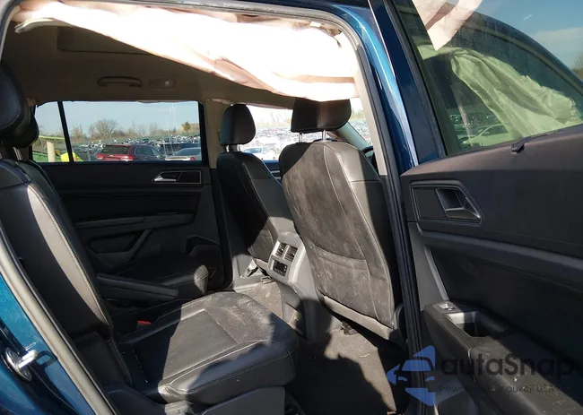 1V2MR2CA5JC577600: 44393117