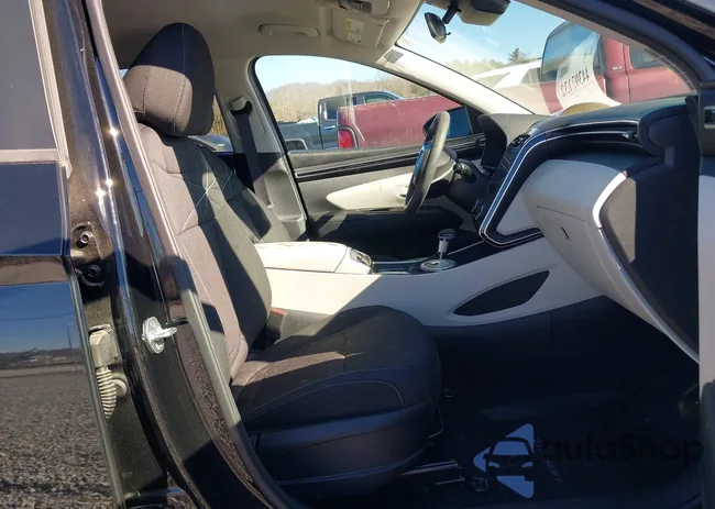 5NMJBCAE2NH079379: 44393132