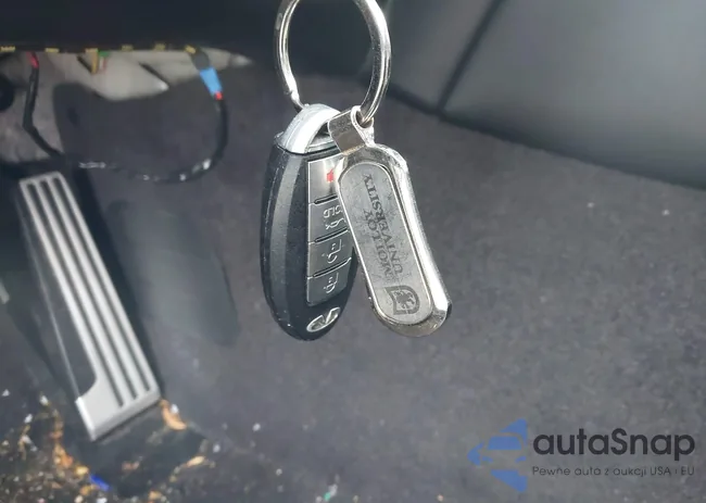 JN1BY1AR8HM770801: 44393136