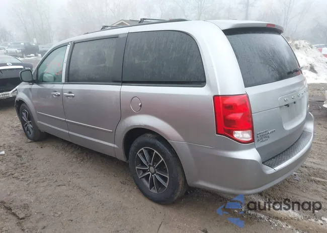 2C4RDGEG0JR200989: 44393143