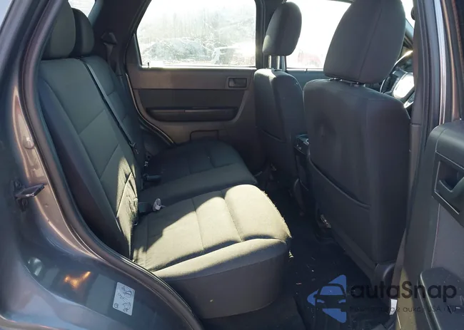 1FMCU0D7XBKB09352: 44393180