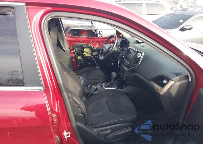 1C4PJMCS5HW552411: 44393213