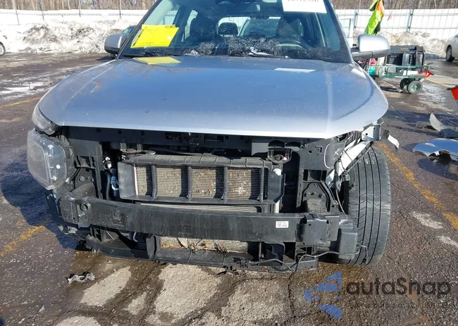 KMHRC8A31RU287209: 44392526