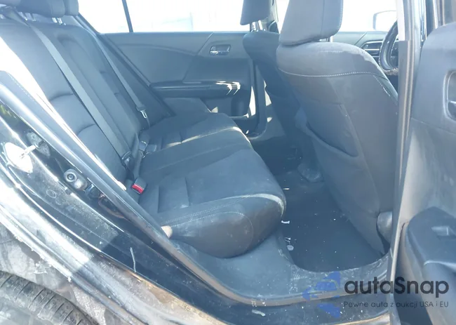 1HGCR2F58FA271748: 44392597