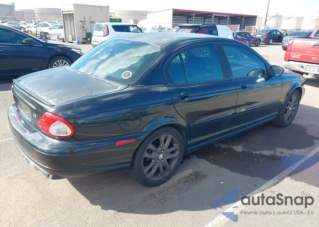 SAJEB53C52WC43519: 44392604