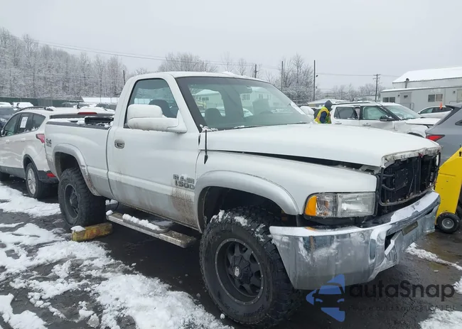 1B7HF16Y61S146865: 44392606