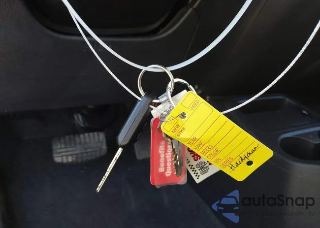 ML32AUHJ2RH032377: 44392634