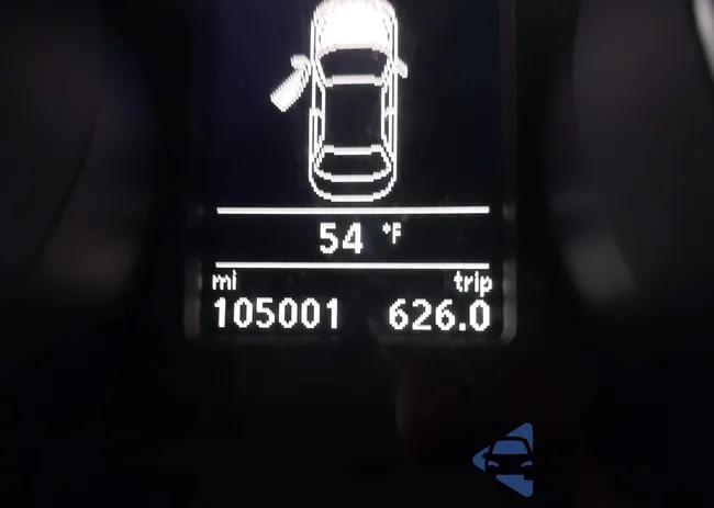 3VWD17AJ8JM205608: 44392651