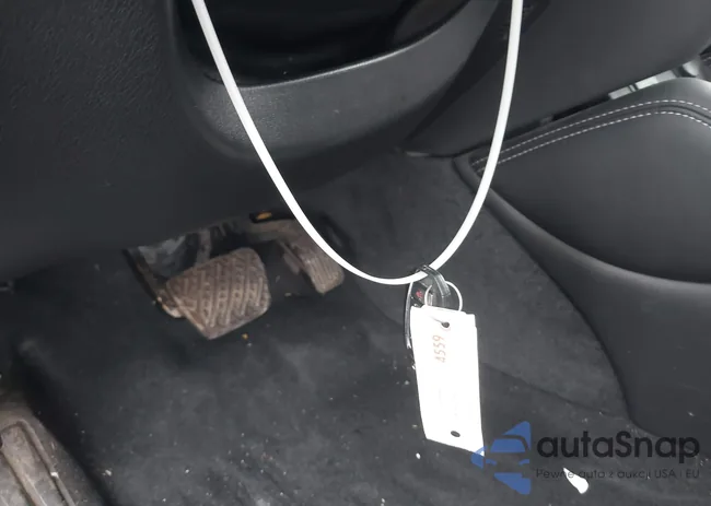 5N1DL0MM6LC525584: 44392681