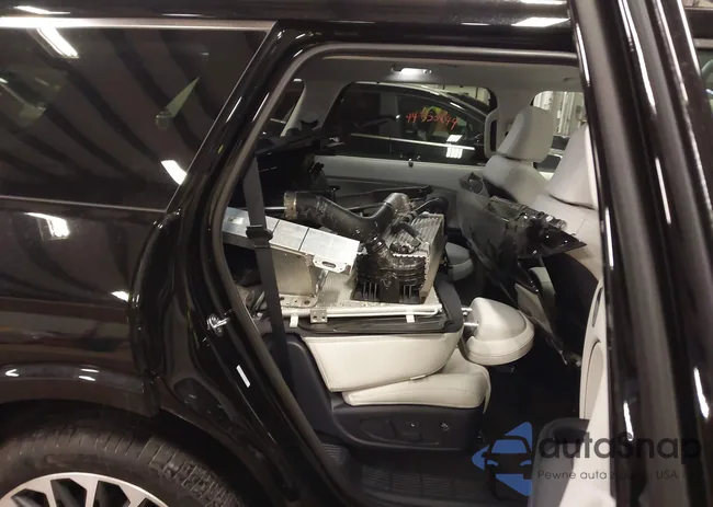 KM8RMESAXTU035572: 44392708