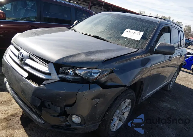 5TDBK3EH3BS069929: 44392737