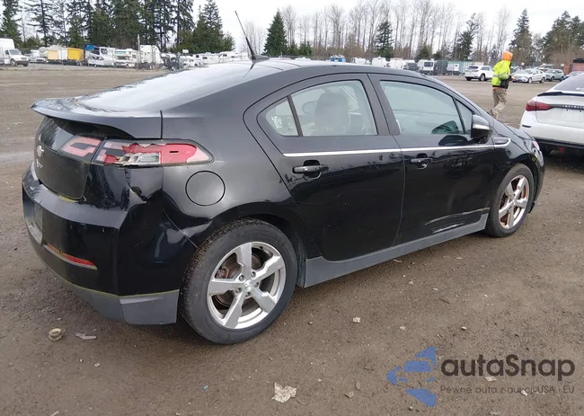 1G1RB6E46DU108887: 44394071