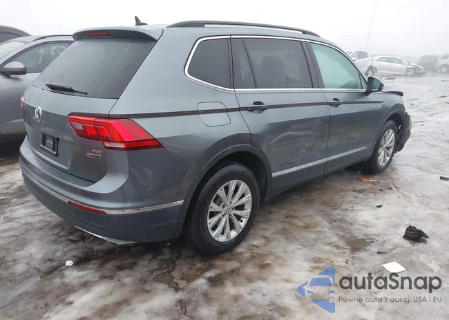 3VV2B7AX2JM044153: 44394144