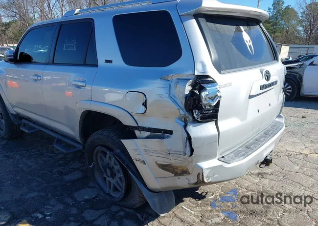 JTEBU5JR2G5350763: 44394231