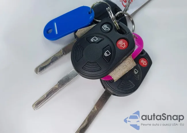 1FTYR3XM2HKA81277: 44394265