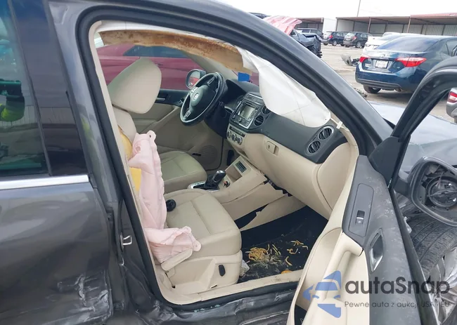 WVGAV3AX3EW510426: 44394291