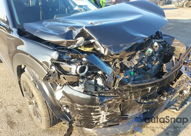 3MVDMBDY4PM587679: 44394350