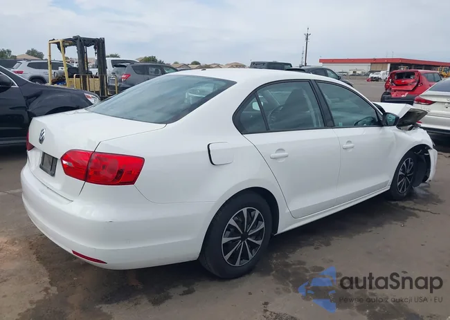 3VW2K7AJ5EM227396: 44394367