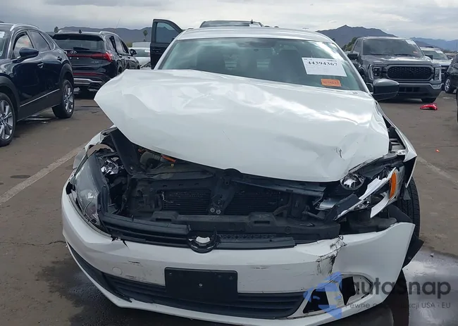 3VW2K7AJ5EM227396: 44394367