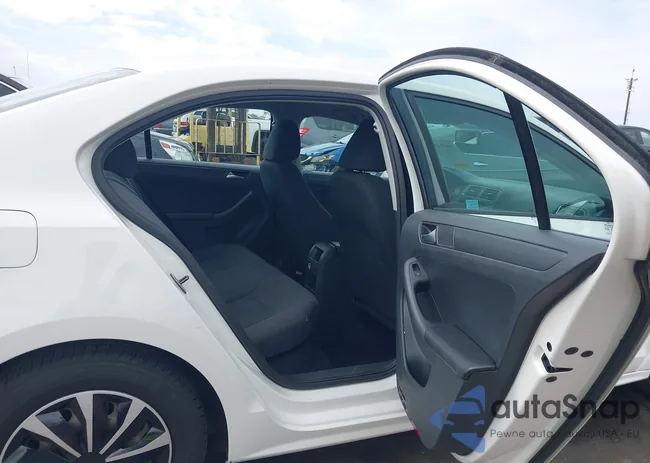 3VW2K7AJ5EM227396: 44394367