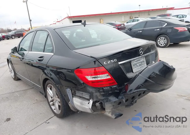 WDDGF4HB3DA776624: 44394413