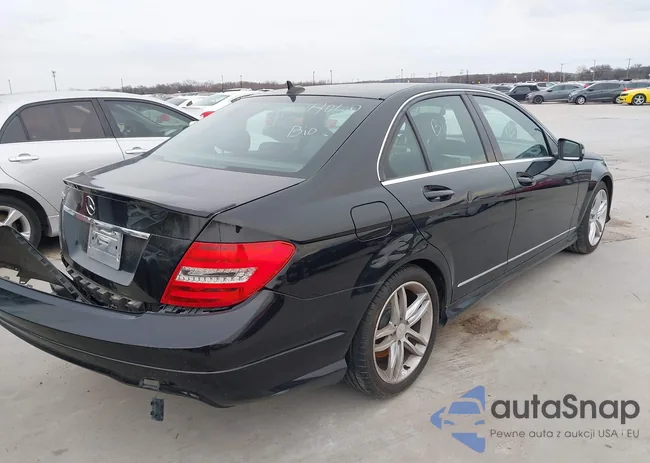 WDDGF4HB3DA776624: 44394413