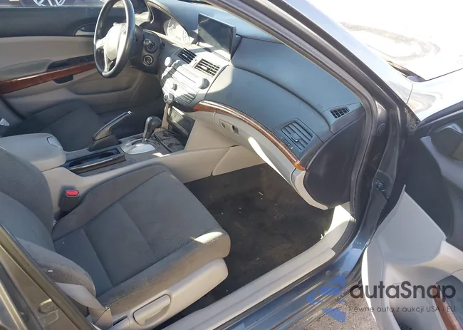 1HGCP2F7XCA065821: 44393506