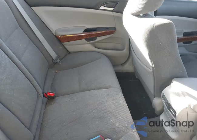 1HGCP2F7XCA065821: 44393506