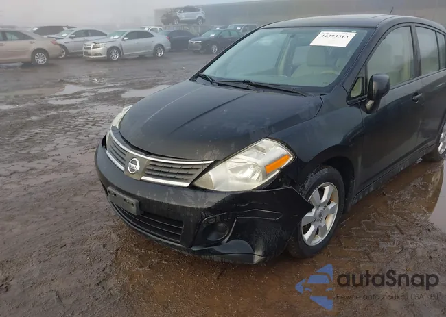 3N1BC13E88L358445: 44393513