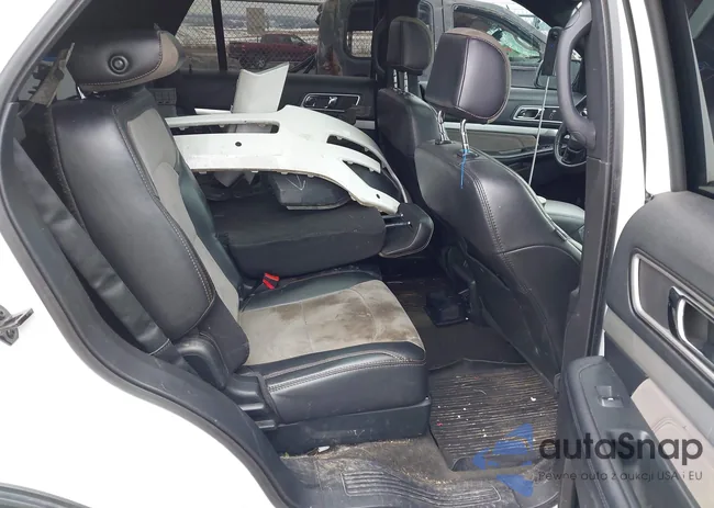 1FM5K8D82HGD33023: 44393520