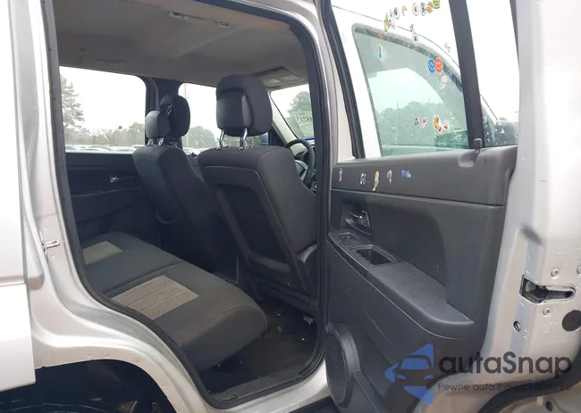 1J4PN2GK7AW131728: 44393571