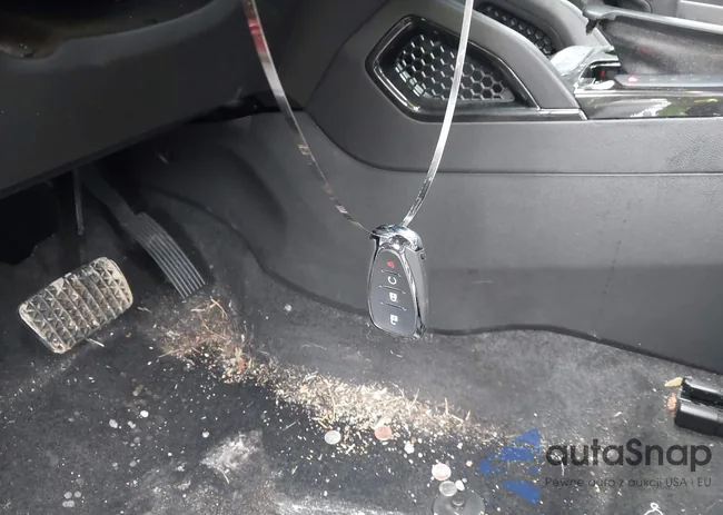 KL79MRSL2NB145931: 44393697