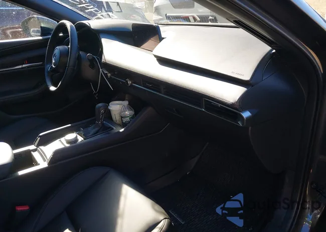 JM1BPALL5T1856506: 44393731