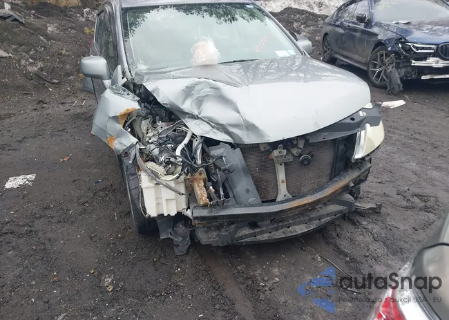 3N1BC13E18L459567: 44395011