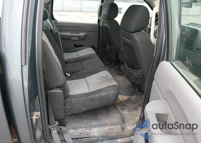 1GCHK73K79F144559: 44395033