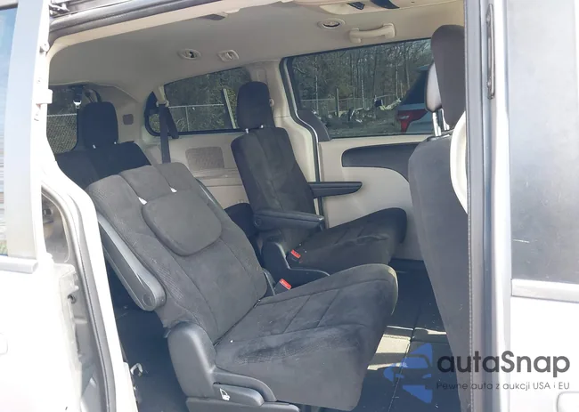 2C4RDGCG3DR680663: 44395059