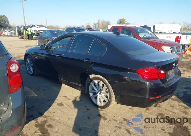 WBAFR7C56BC800770: 44395242