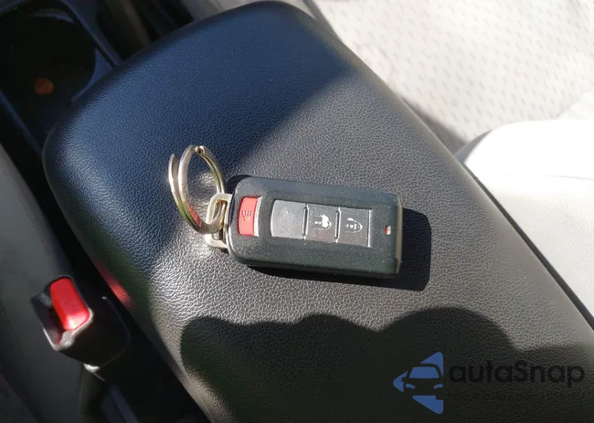 JA4AR3AW0HZ045553: 44395246