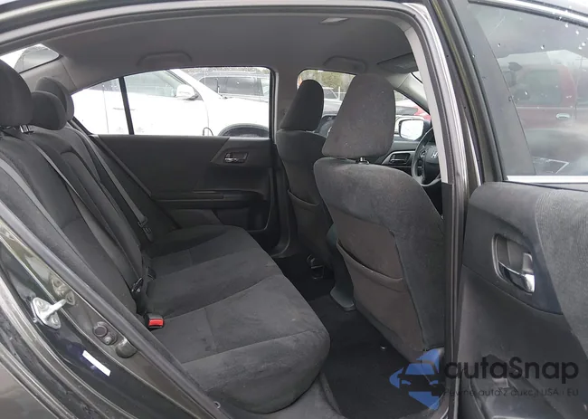 1HGCR2F3XDA212471: 44395267