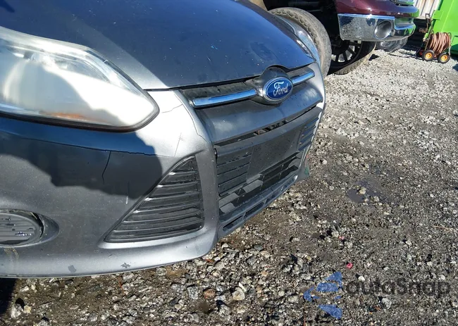 1FADP3F2XEL221883: 44395309