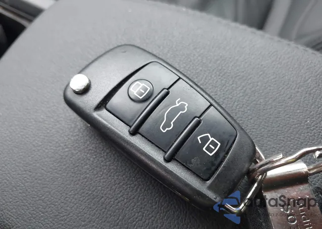 WA1AECF36K1070229: 44395321