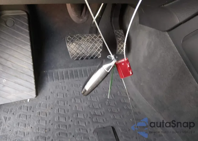 WA1LAAF72HD048716: 44395408