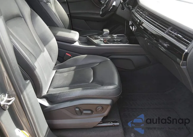 WA1LAAF72HD048716: 44395408