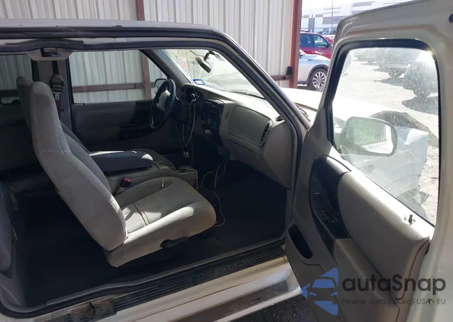 1FTYR14V1YPB22258: 44394538