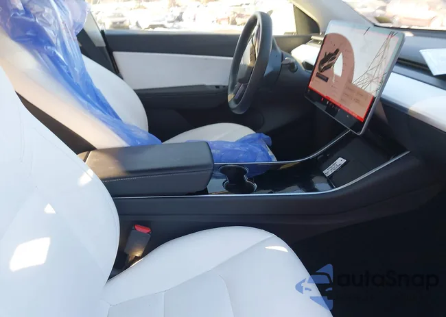 5YJYGDEE1MF079521: 44394573