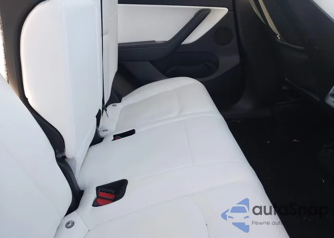 5YJYGDEE1MF079521: 44394573