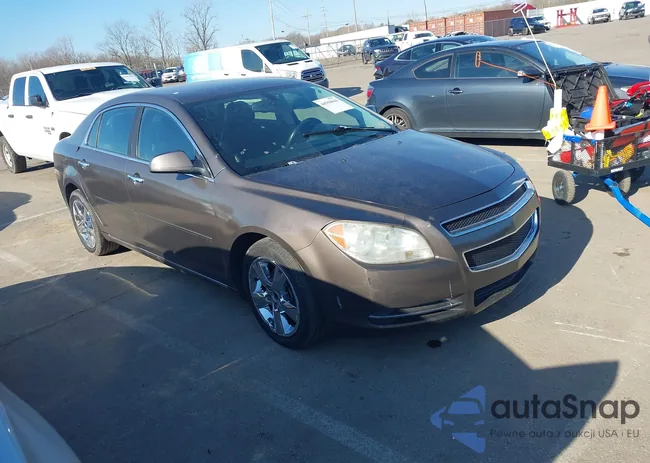 1G1ZD5E00CF156549: 44394644