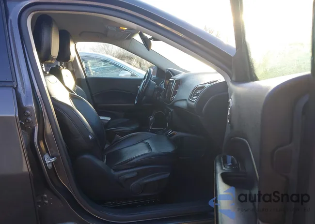 3C4NJDCB8LT126878: 44394759