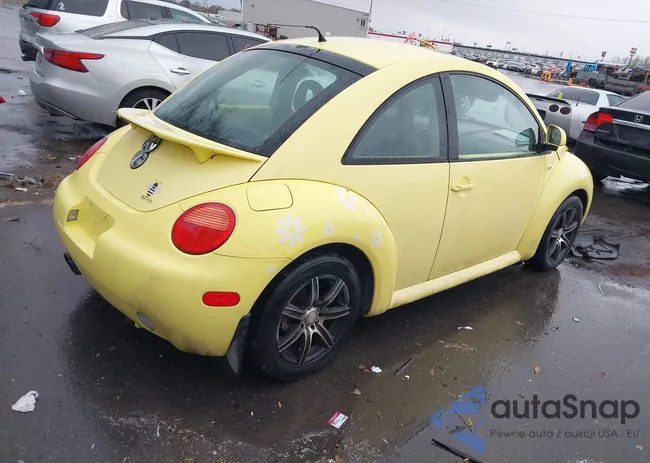 3VWDD21C6YM455175: 44394812